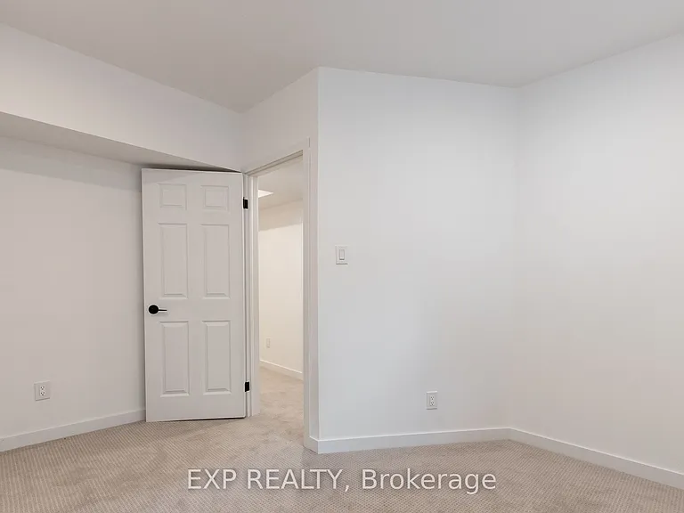 614 Chiddington Ave — Photo 16