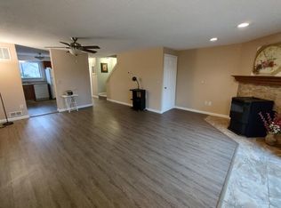 3-3 Canterbury Ct, Middletown, CT 06457