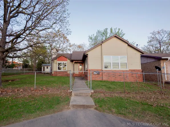 402 S 14th St, McAlester, OK 74501