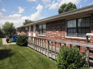 102 Horseshoe Ave APT 1, Nixa, MO 65714