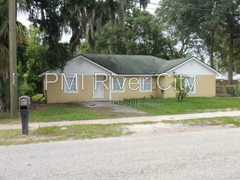 7923 Berry Ave — Photo 13