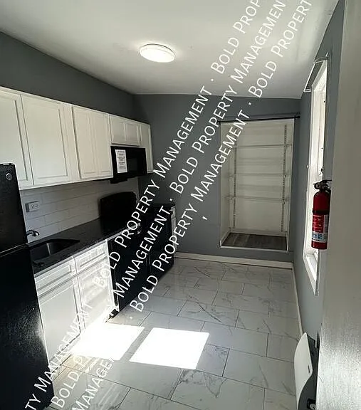 1030 Cotton St — Photo 13