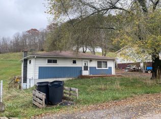 238 Vickey Dr, Richlands, VA