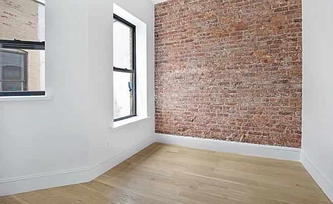 Rented by Compass | media 18