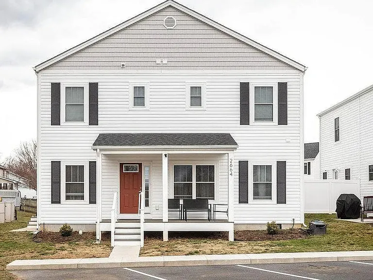 2664 Greenport Dr — Photo 1