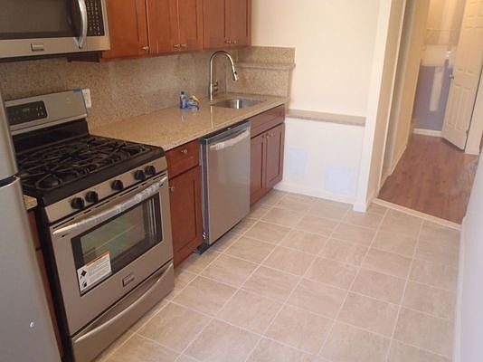 2nd image of 3305 Broadway #F2
