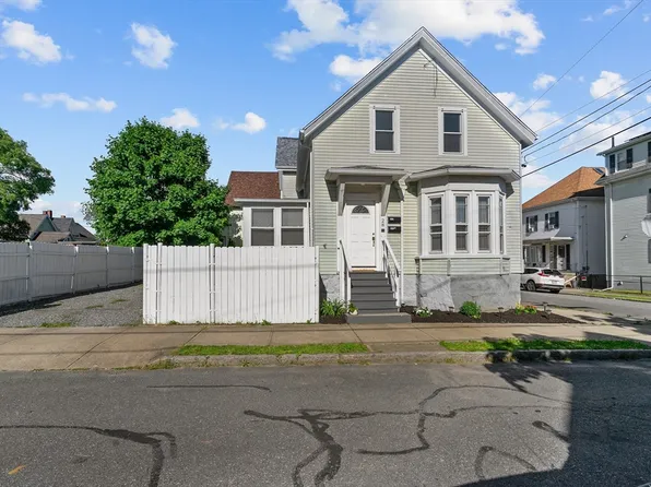 28 Borden St, New Bedford, MA 02740
