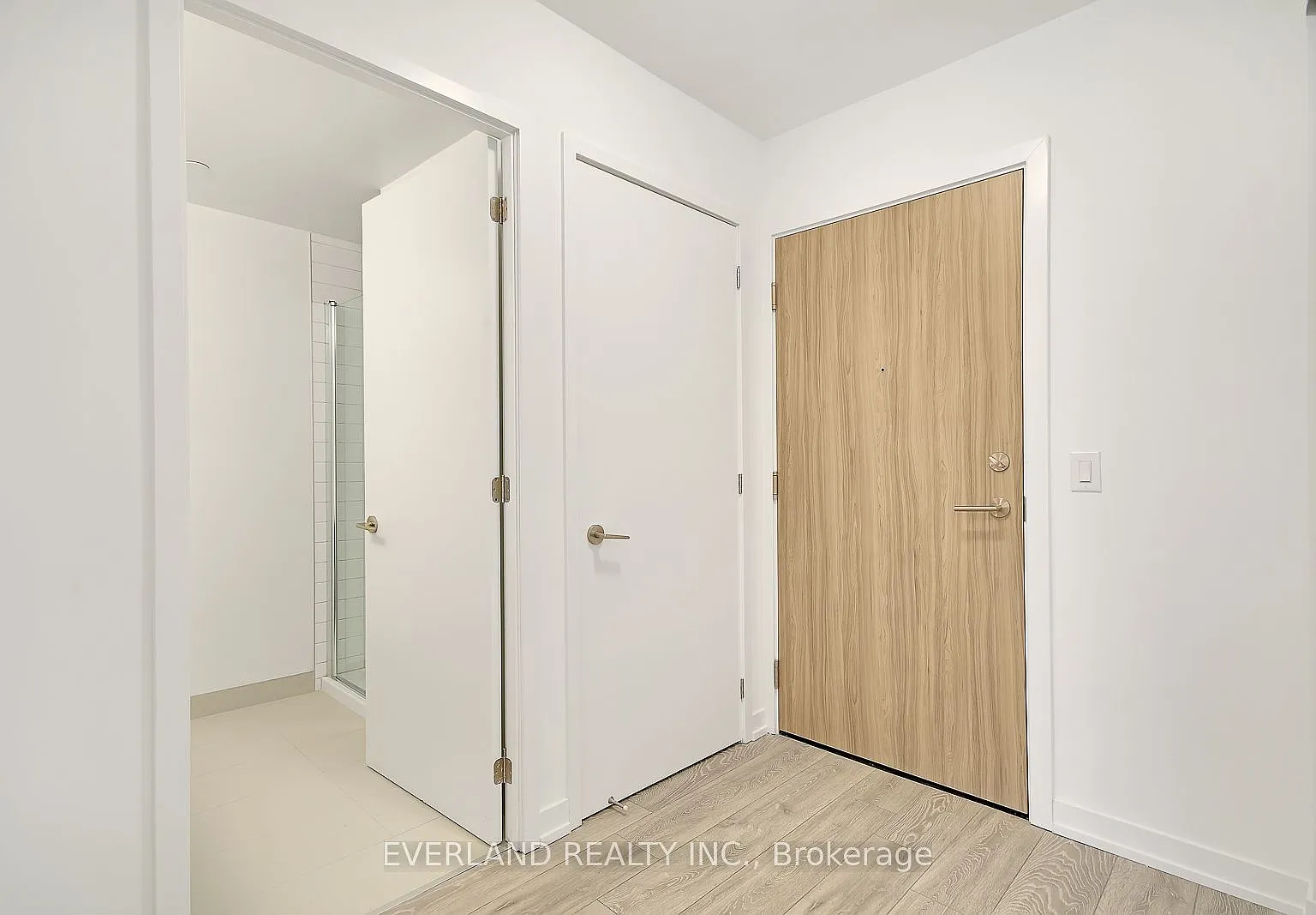 2 bed, $2,400 — Photo 3