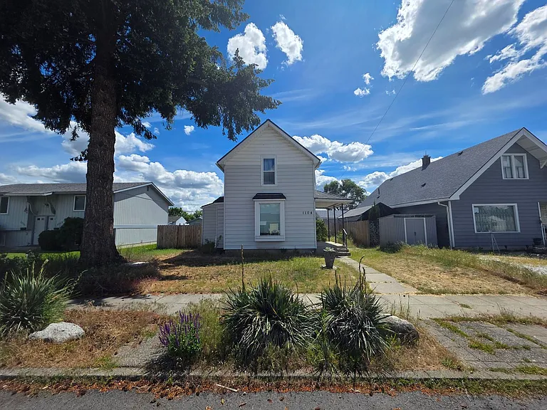 1104 E Rockwell Ave — Photo 2