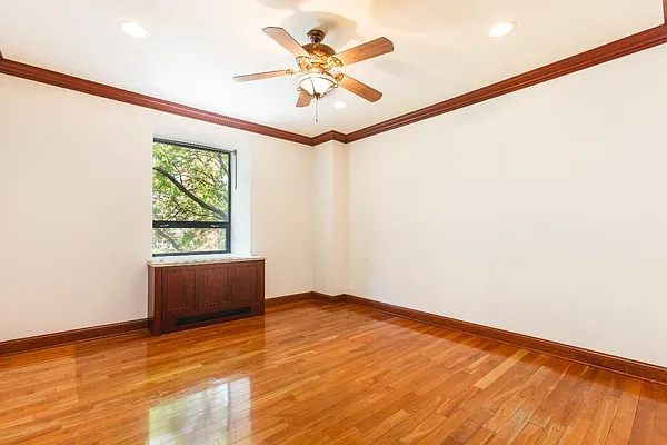 Sold by Real Direct | media 17