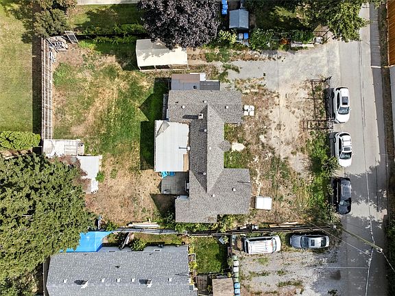 2nd image of 134 King St