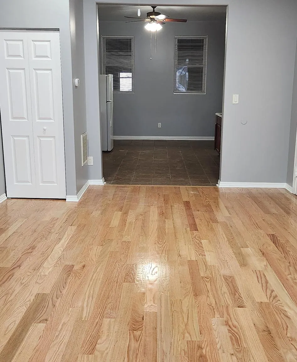2 bed, 640 sqft, $1,400 — Photo 2