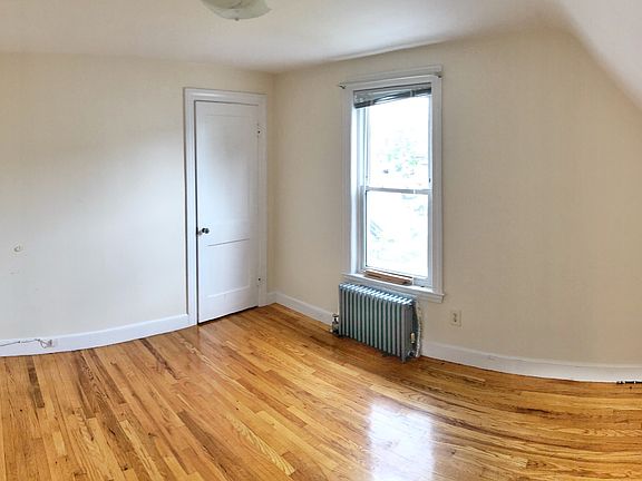 4th image of 292 Water St #1