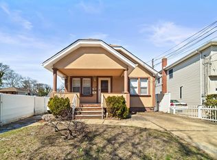 132 S Terrace Pl, Valley Stream, NY 11580