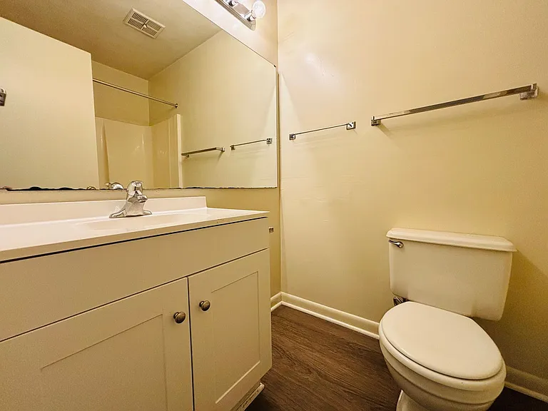 824 Cascade Ct — Photo 9
