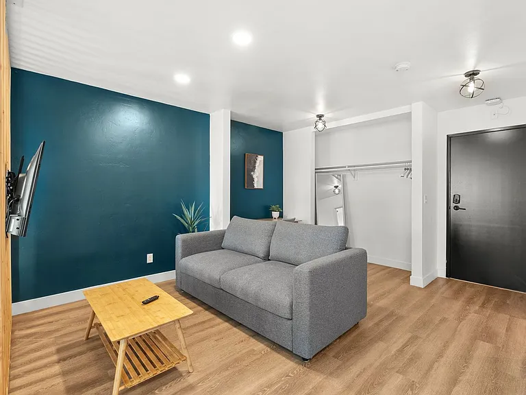 2821 Morena Blvd — Photo 9