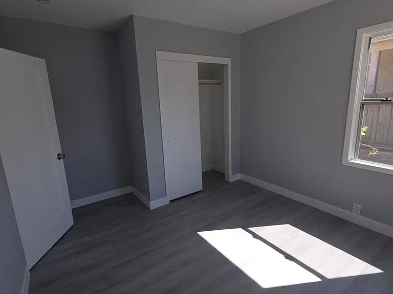 23 Broadis St — Photo 10