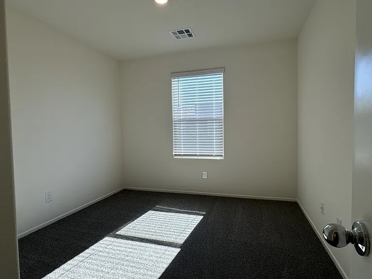 5012 Apple Mesa Ave — Photo 24