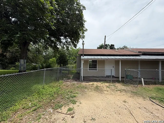 116 Hot Wells Blvd — Photo 4