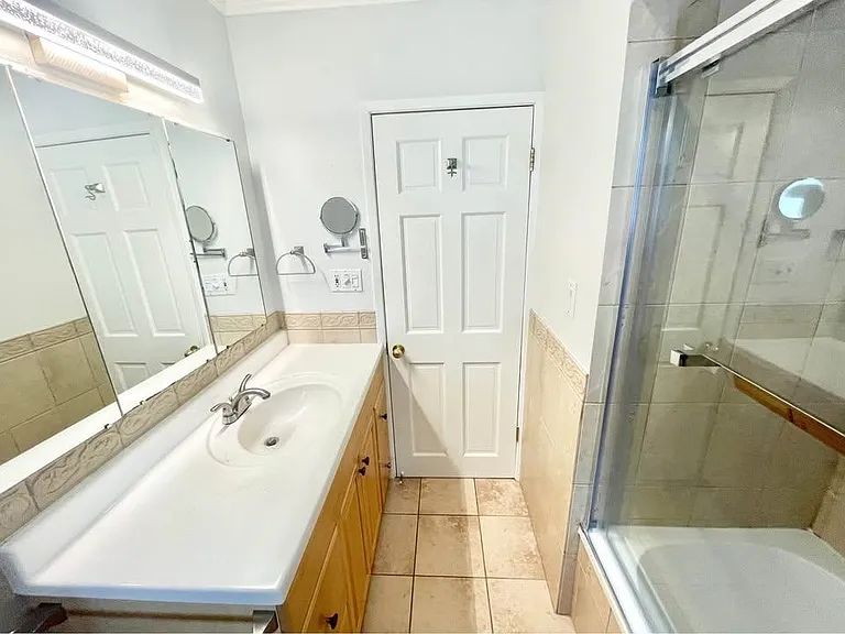 4825 Georgia St — Photo 13