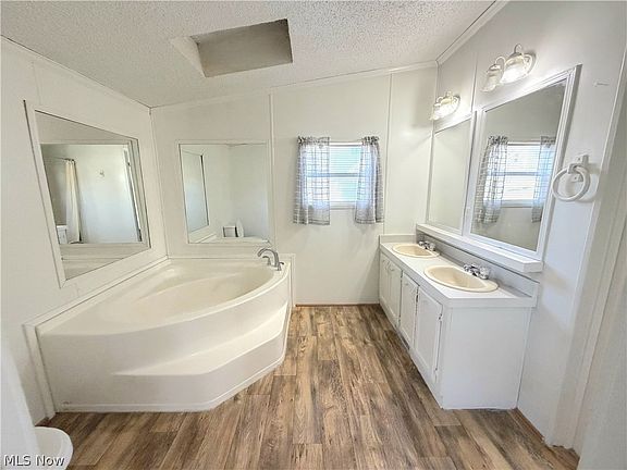 2nd image of 14 Hector Ave