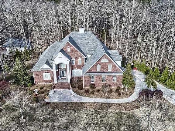 2nd image of 1220 Grun Augen Dr