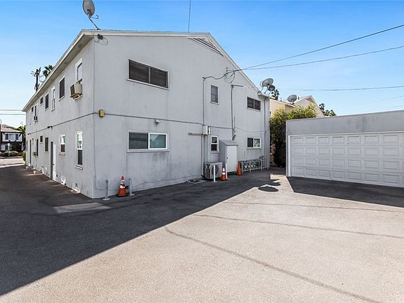 4th image of 5325 Whitsett Ave