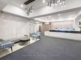 140 Simcoe St #904, Toronto, ON M5H4E9