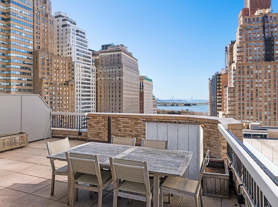 1st image of 88 Greenwich St APT 1411