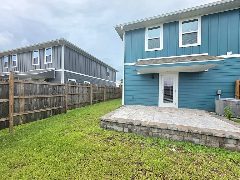 4167 Pendragon Cir — Photo 14