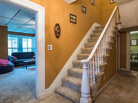 Front Entryway