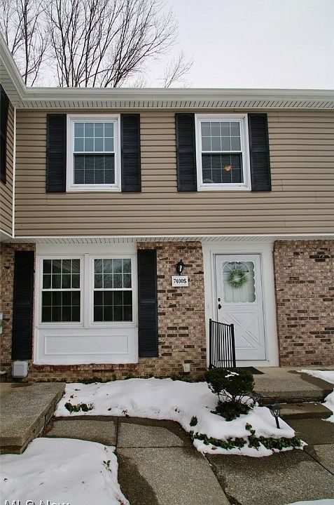 1st image of 7400 S Chestnut Commons Dr