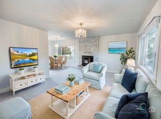 242 Hemlock St, Seaside, OR 97138