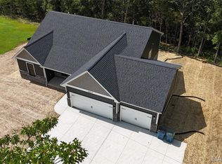 9833 Ridgecrest Dr, Hillsboro, MO 63050