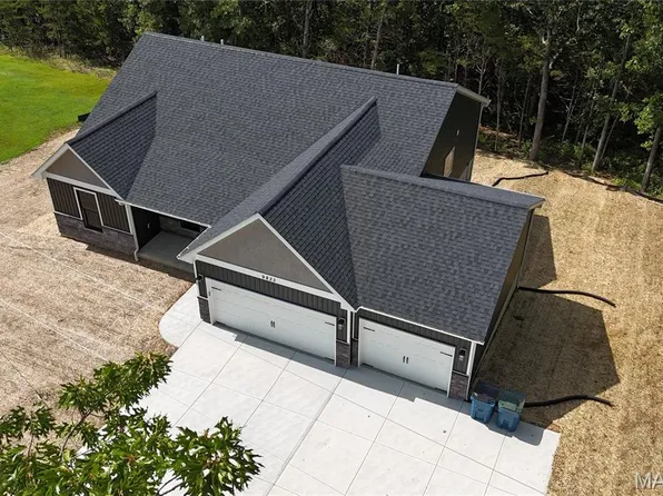 9833 Ridgecrest Dr, Hillsboro, MO 63050