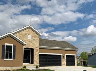 529 SW Haverford Rd, Lees Summit, MO 64081