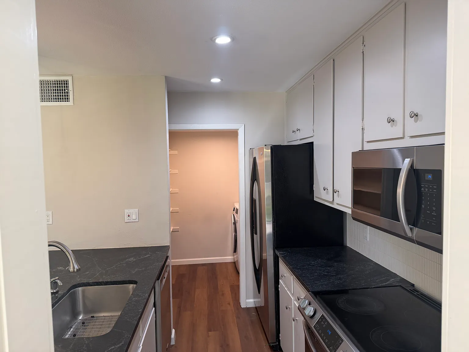 224 Lido St — Photo 2