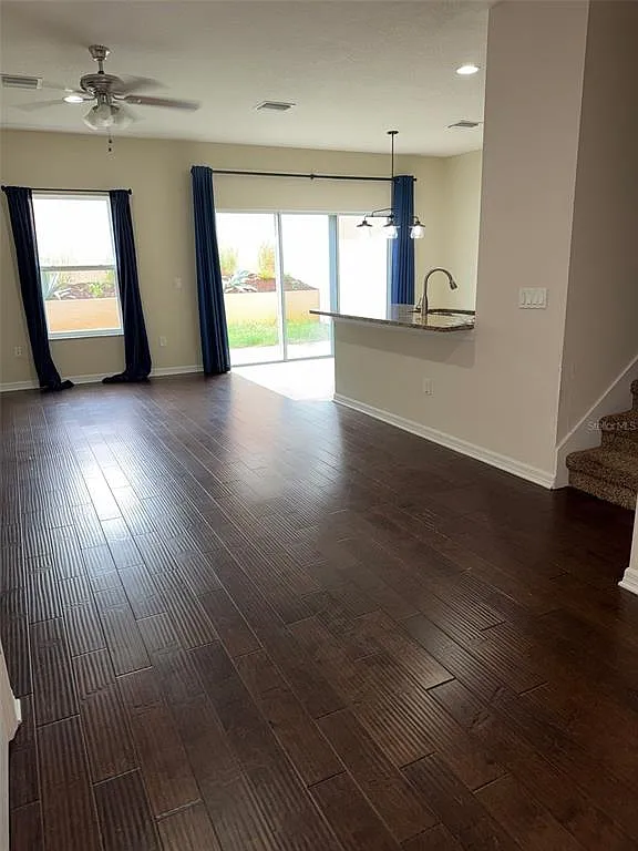 3 bed, 2.5 bath, 1602 sqft, $2,500 — Photo 4