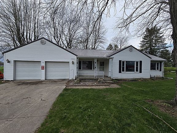 3rd image of 13802 Fruit Ridge Rd