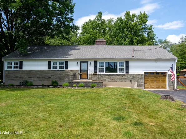 174 Lake Hill Road, Burnt Hills, NY 12027