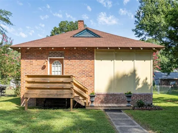 4 Hickory St NE, Rome, GA 30161