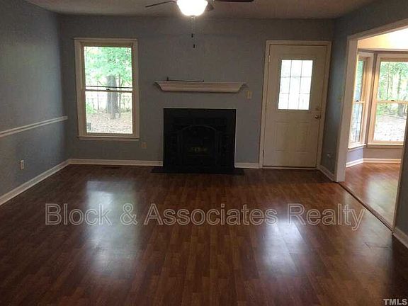 4th image of 2906 Copenhagen Dr