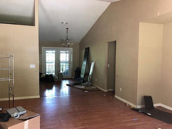 2nd image of 10009 Smokey Ln #2070