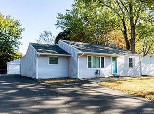 31 Apple St, Wallingford, CT 06492