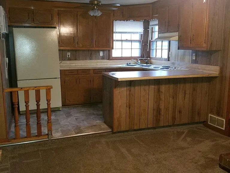 2243 Taylor Rd — Photo 4