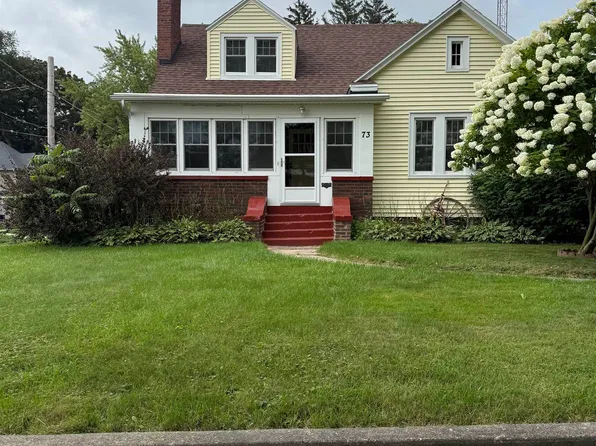 73 N Sunset Ave, Freeport, IL 61032