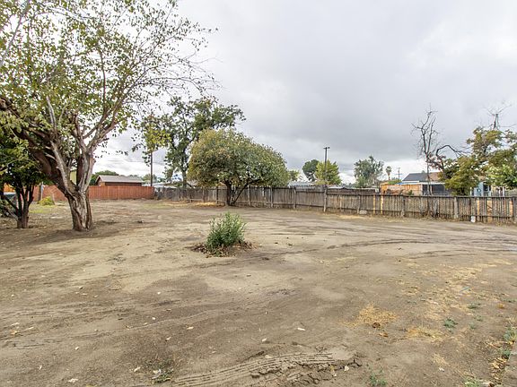 2nd image of 1215 Feliz Dr
