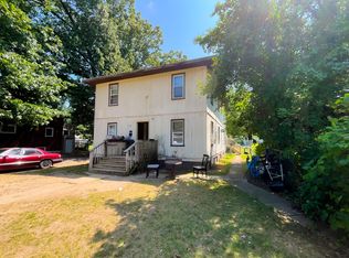 840 E High St, Benton Harbor, MI 49022