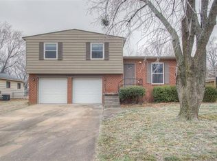 225 N 10th St, Broken Arrow, OK 74012