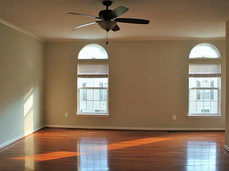 1743 Theale Way — Photo 14